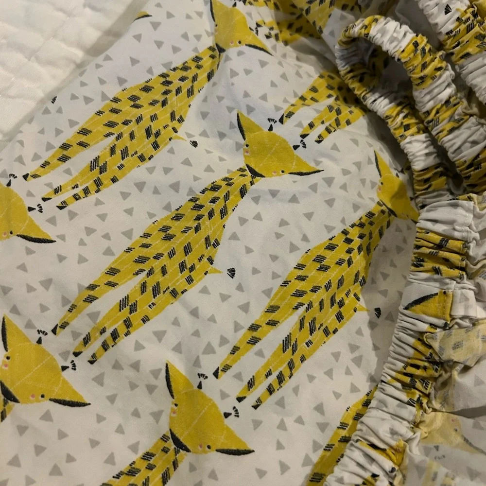 Crate&Barrel White and Yellow Animal Bedding Set